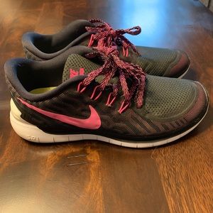 Women’s Nike shoes